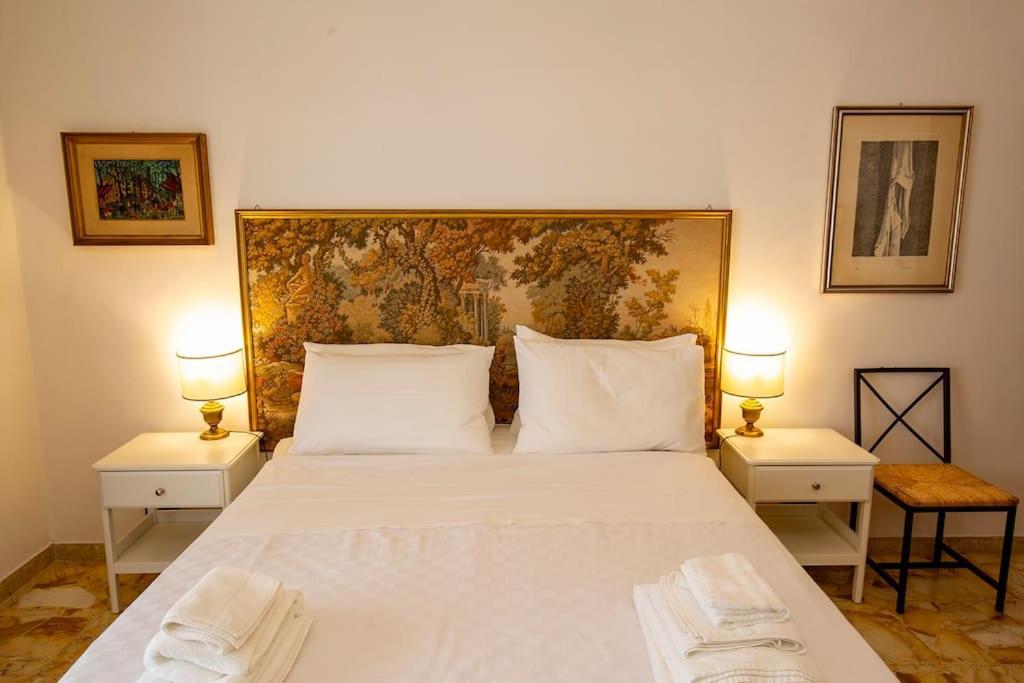 Dimora Al Colosseo, 2 Bedrooms Рим Екстериор снимка